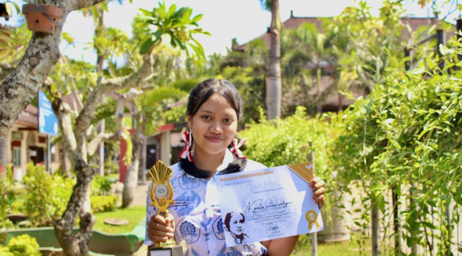 Gemar Bernyanyi, Intan Cahyani Gaet Juara Dalam Lomba Menyanyi