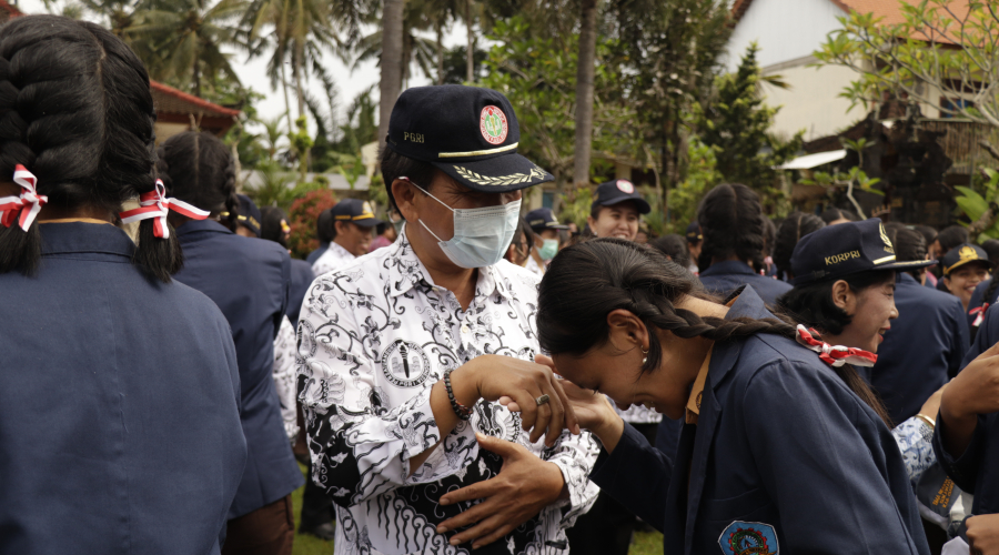 Peringati Hari Guru, SMA N 1 Sukawati Gelar Sejumlah Acara