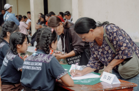 Suksma Gelar Pembagian Rapor Sebagai Bentuk Evaluasi Akademik