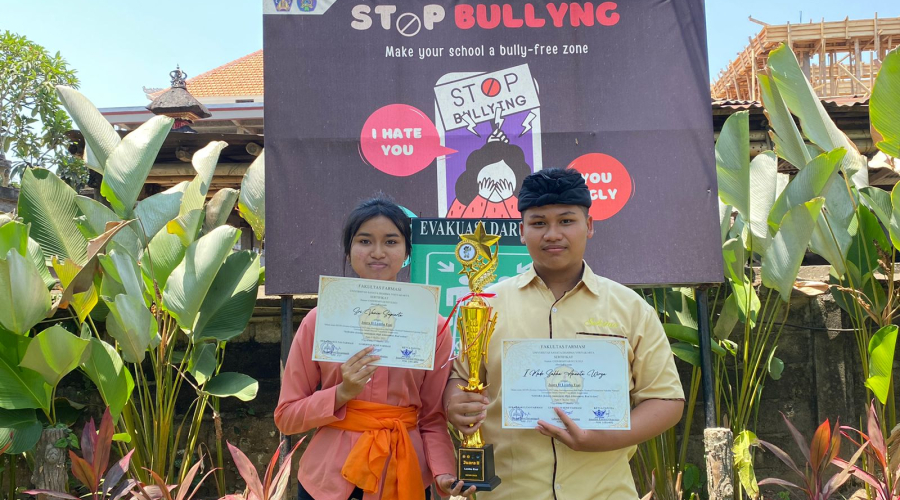 Kembali Harumkan Nama Suksma, 2 Siswa Raih Juara Lomba Esai