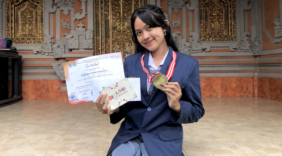 Juara 1 Kembali Diraih Fitria dalam Ajang Perlombaan Esai 