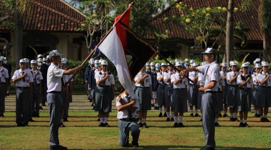 Pelantikan Ketua dan Kepengurusan OSIS SUKSMA Masa Bakti 2021/2022 di SMA Negeri 1 Sukawati