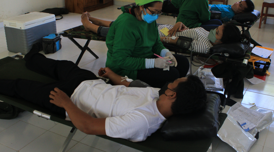 Pelaksanaan Kegiatan Donor Darah di SMA Negeri 1 Sukawati