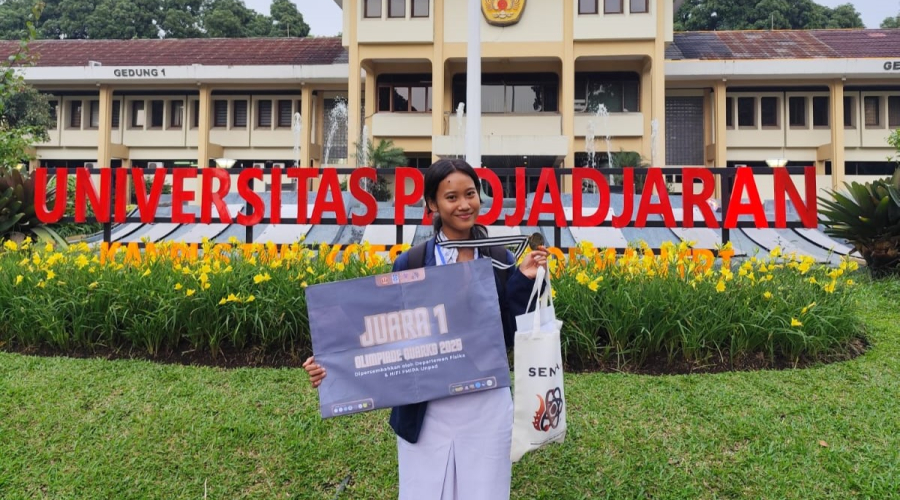 Harumkan Suksma! Oktaviani Sukses Gaet Juara 1 Olimpiade Fisika 
