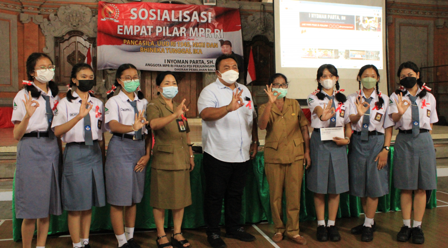 Siswa-Siswi Suksma Antusias Ikuti Sosialisasi 4 Pilar Kebangsaan, I Nyoman Parta: 