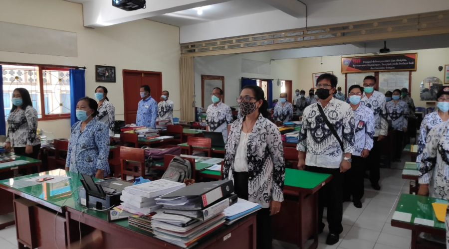 Hari Guru Nasional Dirayakan Kecil-Kecilan di SMA 1 Sukawati Tak Membuat Para Insan Berjasa di Sekolah Ini Patah Semangat